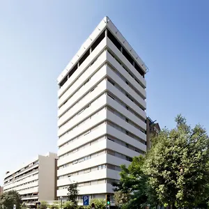 Residencia Universitaria Resa Lesseps , Barcelona Espanha