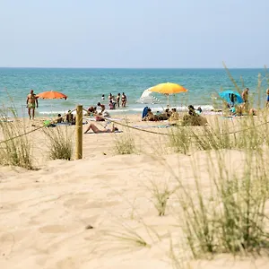 3 Estrellas 2*, Gavà Espanha